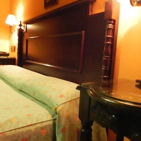 La Del Rey Hotel 3*