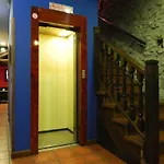 Hotel La Del Rey 2*