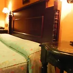 La Del Rey Hotel 2*