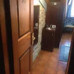 La Del Rey Hotel