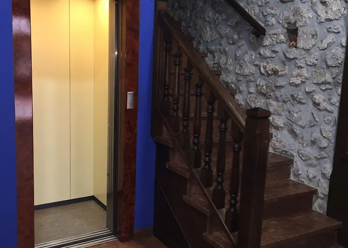 La Del Rey 2* リャネス