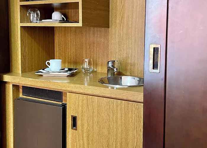 La Del Rey ホテル 2*